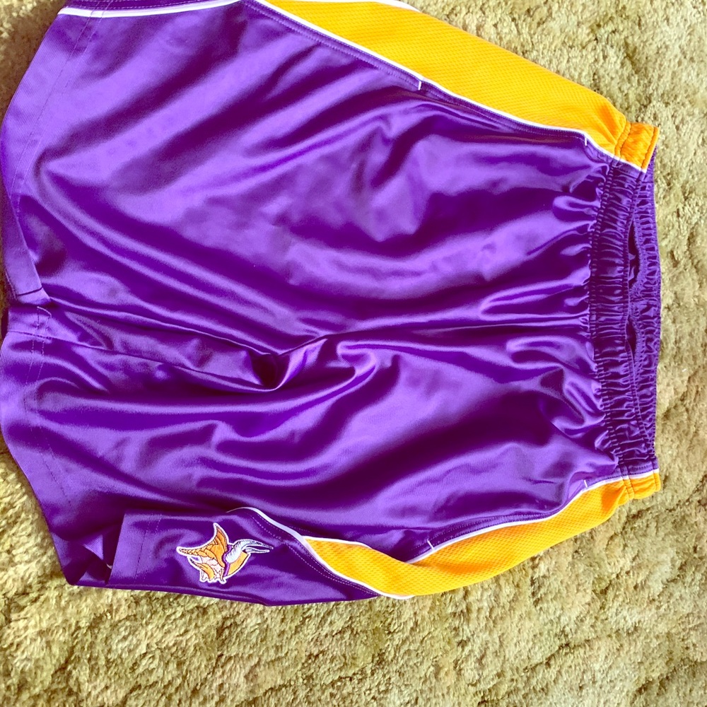 Basketball shorts